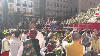 Joteros Villa de Alagon. Ofrenda del Pilar 2013. Plaza del Pilar