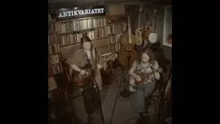 Jord - Trine Harbak (m/ Skjalg Raaen)
