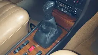 Руководство по эксплуатации Mercedes 240D 1982 года — часть 4. Отделка центральной консоли и окна