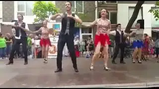 Dans demonstratie Amanné