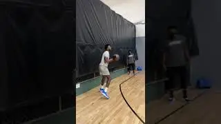 Jordan Bell wearing the #1 basketball shooting aid in the world!! Jushoop.com 🔥 #shorts