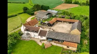 Real Estate Video Tour UK - Inside a period, equestrian property on c.4acres in Bedfordshire.