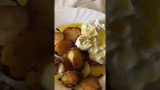 Knusprige Bratkartoffeln, Quark und frischen Lein&ouml;l 👨&zwj;🍳❤️😊 #food #cooking #bratkartoffeln