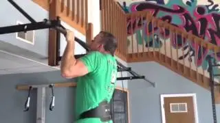 My brother Doug aka The Anti Mike 32kg pull up