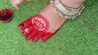 वसन्त पंचमी स्पेशल आलाता डिज़ाइन।Bangali alta kaise lgate hai #easy alta design #simplemehndidesign 