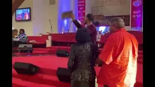 Газета Gospel Diaries чествует пастора Митти Колльер за ее евангельское наследие
