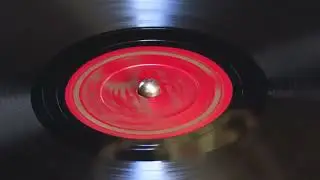 Columbia Grafonola Viva-Tonal Portable Wind-Up Gramophone, 1930s