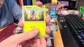 Opening the Amazon exclusive Blaziken ex & Volcanion ex collection box. 