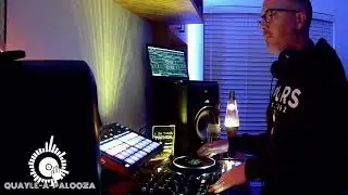 Studio Sessions: Melodic House Vibes #anjunadeep w/ DJ Scotty Q