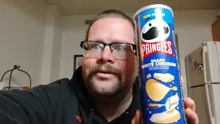 Pringles Sharp White Cheddar Review 