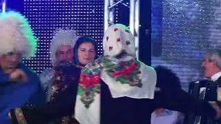 Анс  народного танца Худуц Дарган далай
