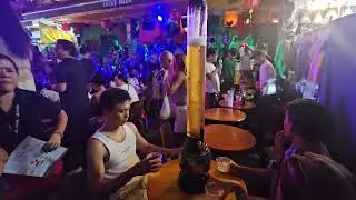 Thailanda  Bangkok Khaosam Road  street  centru night funny party