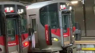 JR広島駅と新白島駅の間で接触事故⁉︎路面電車大活躍！2026年1月11日に踏切で接触事故があったみたいです。後の方は快速で海田市までの展望です。