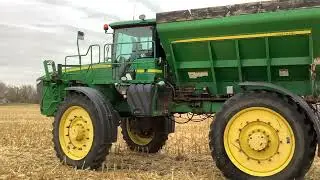John Deere 4940 розкидач добрив+обприскувач