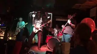 #JellybeanJohnson  Jimi Hendrix cover  at open blues jam; Minneapolis 7-9-18