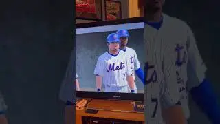 Bottom of the 5 @GamerGuyNY vs brewers! #mets