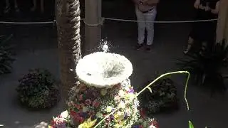 L'ou com Balla - Festivites in Barcelona