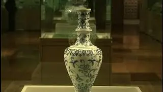 Two Porcelain Exhibitions Open at Palace Museum