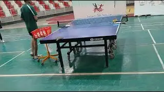 Multiballs table tennis training session