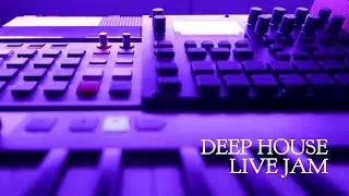 Syntakt Providing the Squelchy Synths, KO II Providing the Bouncy Beats &ndash; Deep House Live Jam