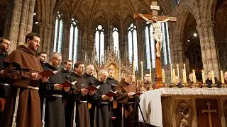 Gregorian Chant of Protection & Peace | Sacred Monastic Prayer Before the Cross ✝️🕯️