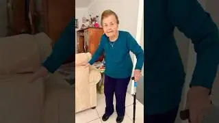 Filming my 95 yr old Nona&rsquo;s outfit everyday for a year 🥹
