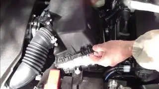 How to replace air filter Toyota Corolla years 2013 to 2018(est.)