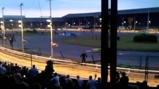 Greyhound Derby Final 2016 - Wimbledon Stadium - First Bend View