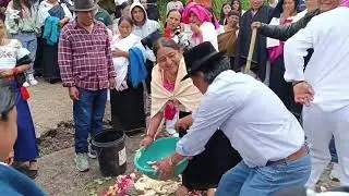 RUNA LLAKTAKUNAPAK KAWSAY TV _ &Ntilde;AWI MAILLAY PURIFICACION A LOS NOVIOS