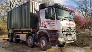 Mercedes-Benz Arocs -  Ex-Army Builders - The Big Guns