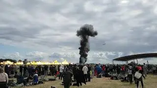 A-1 SKYRAIDER NAPALM STRIKE!!! - Air Legend 2019 Meeting Melun Villaroche