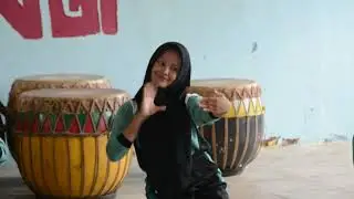 LENSA DI RAFFLESIA - PENGGIAT SENI TARI TRADISIONAL DI SMA NEGERI 1 BENGKULU UTARA