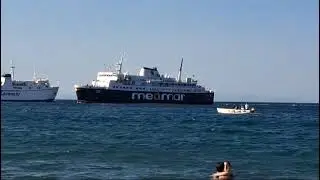 M/t Medmar Giulia in entrata al porto di Ischia e uscita della nave fauno