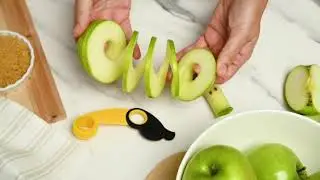 OTOTO's Toco Apple Slicer and Corer - on mrphy.sg