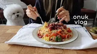 (SUB)오눅 브이로그. 인생 떡꼬치, 이탈리안 정통 파스타 만들어 먹고, 신사 모소리 외식, 그리고 아침 산책 일상