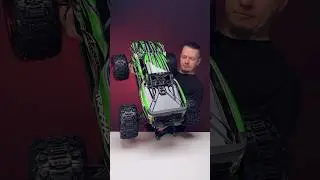 Monster awakening. X-Maxx Ultimate from Traxxas &mdash; the beast, the dream of many, the king of RC
