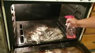 Oven cleaner with Baking Soda and Distilled White Vinegar