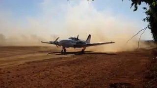 Acionamento e Decolagem Do Baron B58 PR-XVQ Mirassol D’Oeste -MT