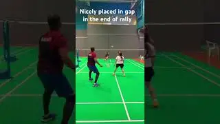 Nicely placed in gap in the end of rally #badminton