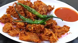 Onion Pakoda/ Pyaaz ke Pakode/ Perfect tea time snack