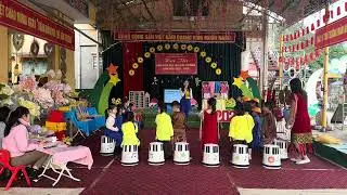 VĐTN: Cháu yêu cô chú công nhân