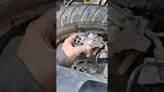 #Bajaj #Pulsar150cc rear disc #caliper rear #brake calibre #greasing#automobile