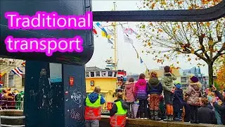 The Dutch await the arrival of the ship With Sinterklaas on the bridge. Transport steamship Freyr...