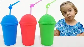 Anabella se joaca cu Nisip Kinetic Istorioara pentru copii Kinetic Sand