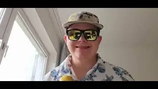 Maximilian Singt (Chop Chop Slide)
