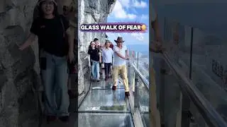 The Cleaner Who Made China&rsquo;s Glass Skywalk Too Perfect 😳💎
