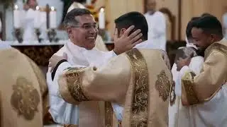 Santa missa solenidade ordena&ccedil;&atilde;o diaconal Diocese de Osasco Catedral Santos Ant&ocirc;ni ao vivo Osasco 