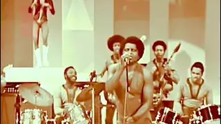 James Brown - Live in Rome 1971 (Unofficial Stereo Mix) JB's Sex Machine