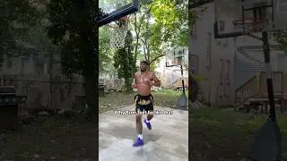 Why Bron feet be like that?👀😭 #nba #basketball #dunk #funny #btfo
