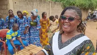 Louange à l’Éternel en Sénoufo avec Kpelefolo Carine